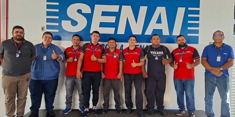 Yamaha certifica profissionais no SENAI