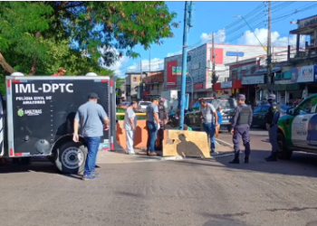 ACIDENTE FATAL – Picape atinge motocicleta e mata mulher na Compensa