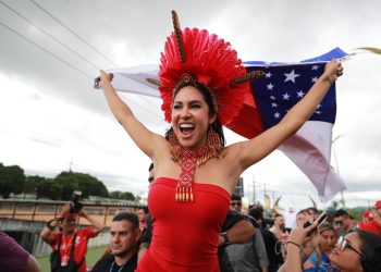 Neste sábado (20/04), a chegada da amazonense Isabelle Nogueira a Manaus foi motivo de festa, desde o. Isabelle Nogueira