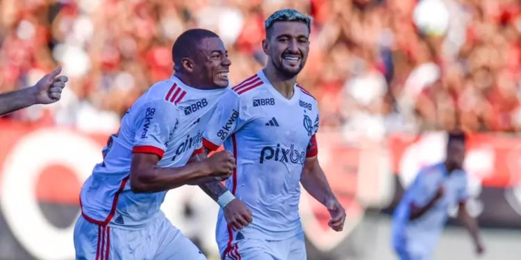 Flamengo vence Atlético-GO e estreia com vitória no Brasileiro