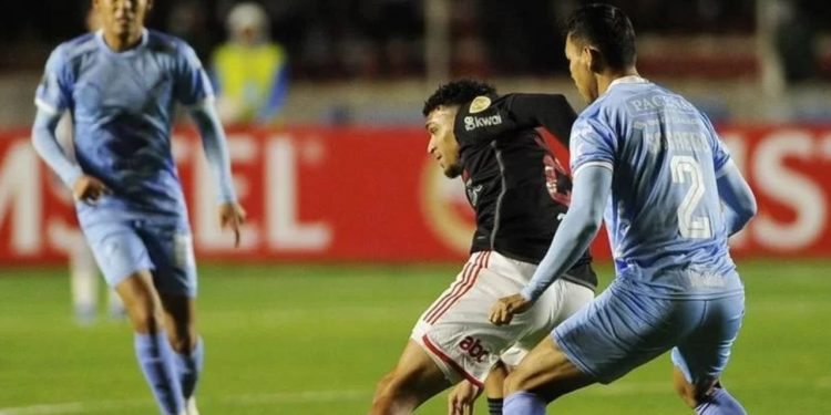 Flamengo é derrotado pelo Bolívar na Libertadores e perde invencibilidade de 20 jogos