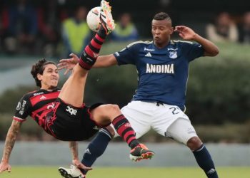 Flamengo sai na frente, mas cede o empate ao Millonarios em sua estreia na Libertadores