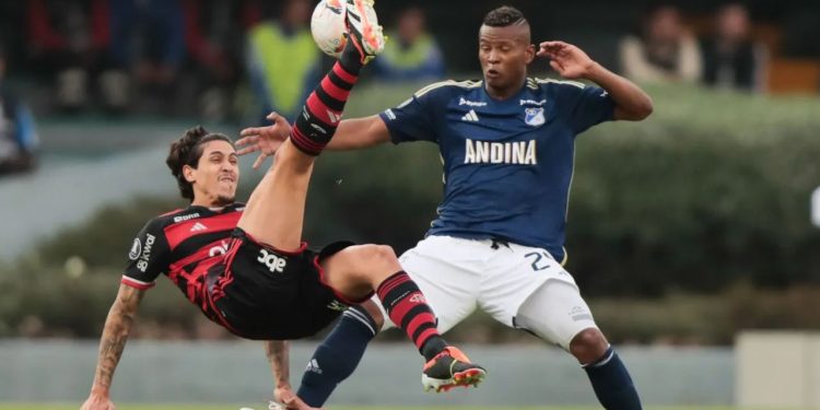 Flamengo sai na frente, mas cede o empate ao Millonarios em sua estreia na Libertadores