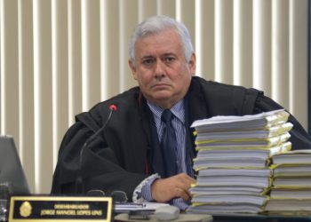 Couro de joelho na Câmara