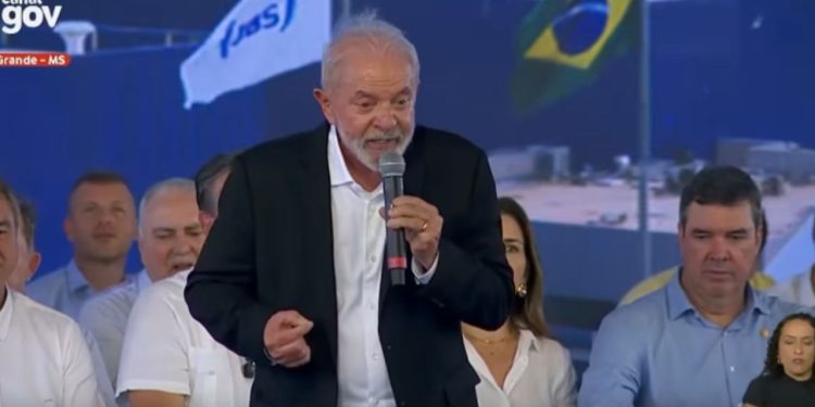 VÍDEO: Lula diz que, se pudesse, decretaria proibição da mentira: ‘Quem mentir, vai ser preso’