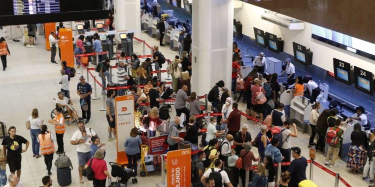 Programa de passagens aéreas acessíveis deve sair nas próximas semanas