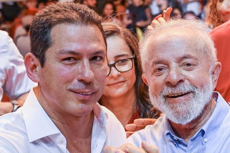 Menezão com projeto próprio e se desconstruindo, Alberto Neto incipiente e buscando tração como (in). A esquerda