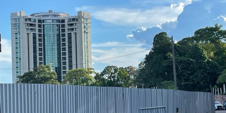 Camareira encontra hospede morta dentro da banheira em hotel da Ponta Negra