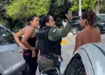 PM dá tapa no rosto de mãe que agrediu a própria filha; VÍDEO