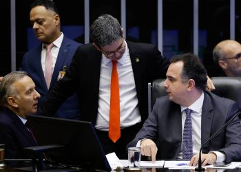 Em mais um fracasso da articulação política do governo, o Congresso Nacional aplicou nesta terça-feira. Congresso impõe