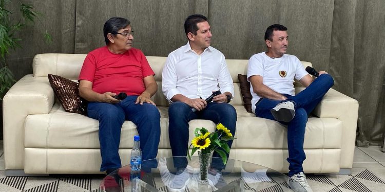 O ex-deputado federal Marcelo Ramos, que é pré-candidato a prefeito de Manaus, foi um dos convidados. Pré -