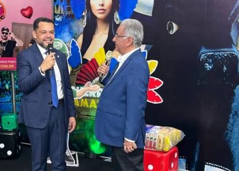 Uma entrevista de LUXO com Rozenha no “O Maskate é uma Mãe”