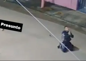 Um policial militar do Grupamento Tático Motorizado (Gtam) agradeceu a Deus pelo livramento após trocar. PM se