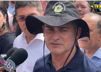 Prefeito David Almeida anuncia reforma de campo no Núcleo 16 do bairro Cidade Nova