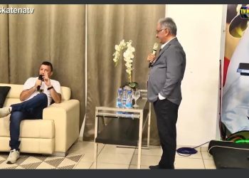 No dia 1º de maio, em que se comemora o Dia do Trabalhador, o vereador Sassá da Construção Civil esteve. Na TV