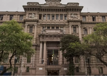 O juiz Tiago Ducatti Lino Machado, da 3ª Vara Criminal de Mogi das Cruzes, condenou seis ex-vereadores de. Justiça condena