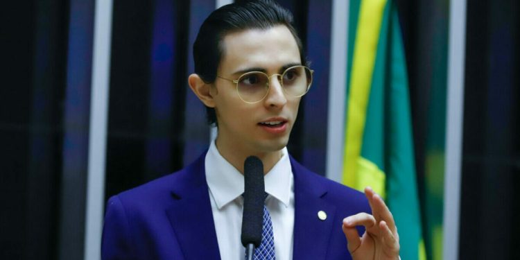 Uma pesquisa realizada pelo Instituto Real Time Big Data, divulgada nesta segunda-feira (27), mostra o. Pesquisa mostra