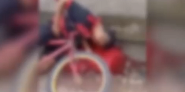 Um jovem de 19 anos, que não teve o nome divulgado, sofreu uma tentativa de homicídio, na tarde de sexta. Vídeo: