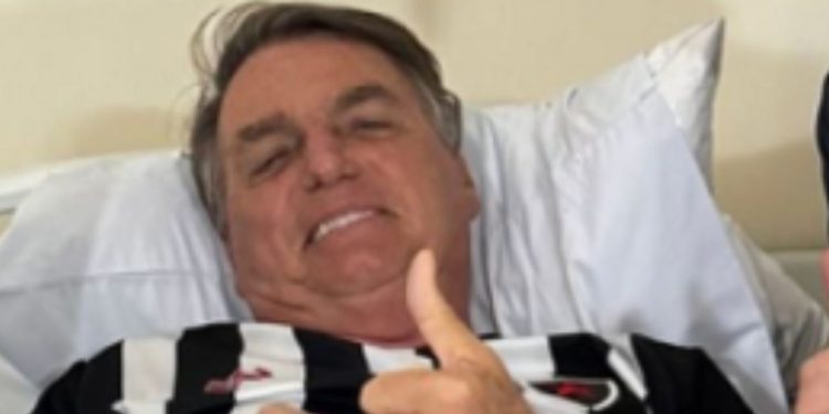 Em Manaus, Bolsonaro segue internado no Hospital Santa Júlia sem previsão de alta