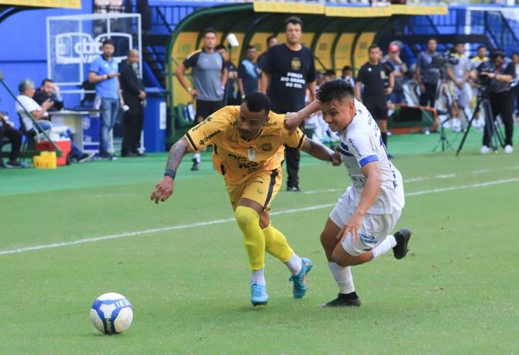 Amazonas empata com Paysandu na Arena da Amazônia