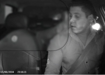 O motorista de aplicativo Matheus Mendes, foi agredido com chutes por uma passageira embriagada. O. Vídeo: