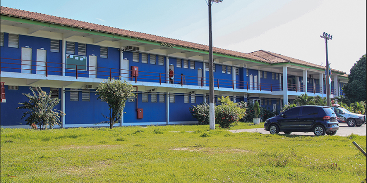 Um idoso de 61 anos foi preso na quarta-feira (26), por tentativa de homicídio qualificado contra a ex. Idoso corta