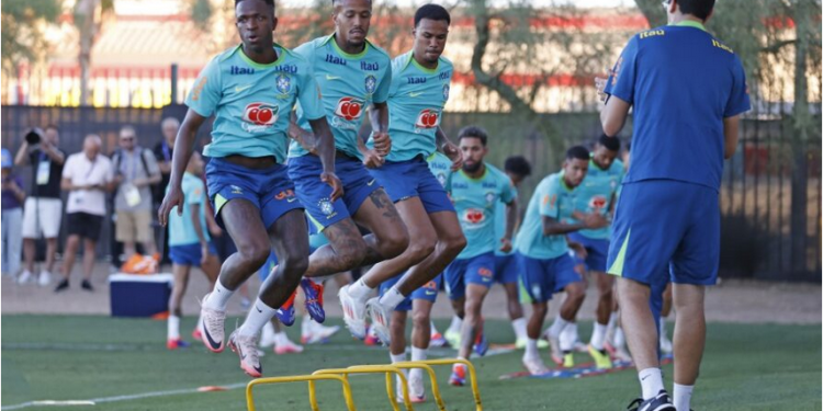 A Seleção Brasileira finalizou os preparativos para o próximo desafio na Copa América contra o Paraguai. Brasil encara