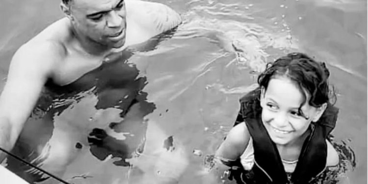 Morreu no último domingo (23), aos 9 anos de idade, Lorena de Oliveira Godoy, sobrinha de Denilson. Nas. Sobrinha de