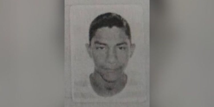 O Instituto Médico Legal do Amazonas (IML) pede que familiares de Bruno Peixoto de Sena compareçam à. IML busca