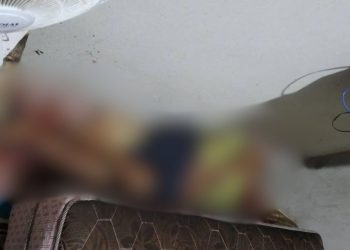 O vendedor Alcemir Laurentino Batista de 53 anos foi encontrado morto com várias facadas pelo seu próprio. Filho