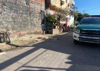 Leonardo Macedo Ribeiro, 18, foi morto a tiros no momento em que estava bebendo cerveja com amigos, na. Bebendo com