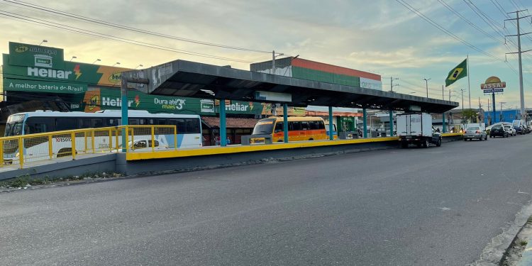 A Prefeitura de Manaus, por meio do Instituto Municipal de Mobilidade Urbana (IMMU), informa que, a. Parada de