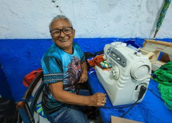 Costureiras e aderecistas resistem ao tempo e ganham cada vez mais notoriedade no espetáculo