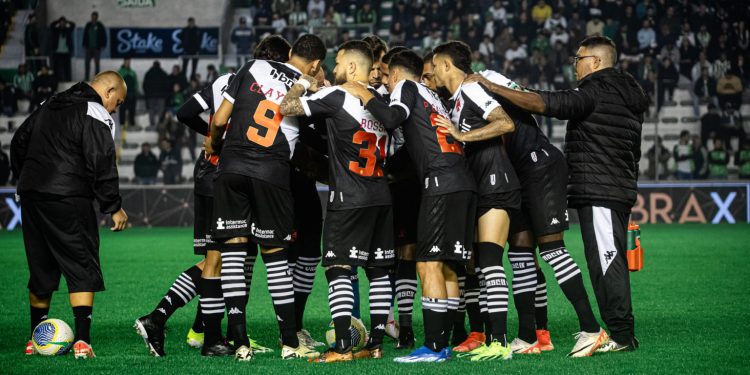 Vasco perde para o Juventude fora de casa e se complica no Brasileirão