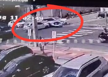 Vídeo mostra acidente que deixou três carros destruídos e uma pessoa ferida em Manaus