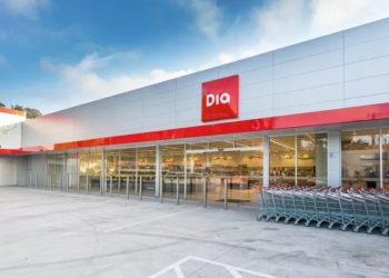 Dia, Polishop, Starbucks: oito empresas que estão em crise no Brasil