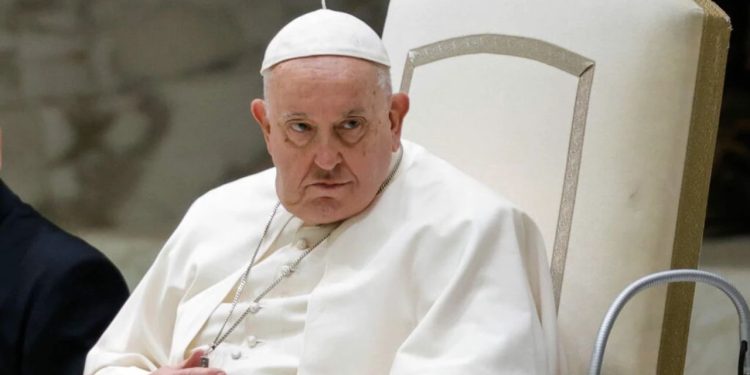 Papa Francisco volta a dizer que há muita “viadagem” na Igreja Católica