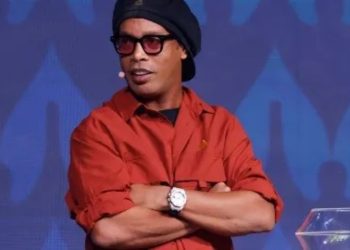 Ronaldinho Gaúcho volta a criticar Seleção e diz: ‘Uma vergonha’