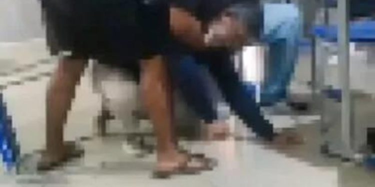 Professor é agredido por aluno de 17 anos com ‘mata-leão’ dentro de sala de aula no Paraná