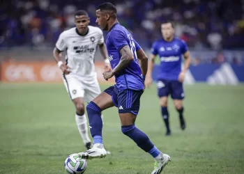 Corinthians perde para o Cruzeiro e segue em situação delicada no Brasileiro
