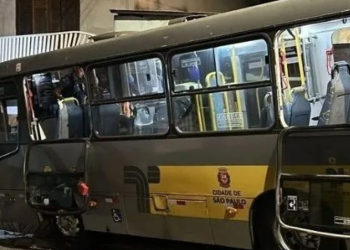 Um passageiro matou a tiros um motorista de ônibus, de 26 anos, após um desentendimento na Vila Jurema. Passageiro
