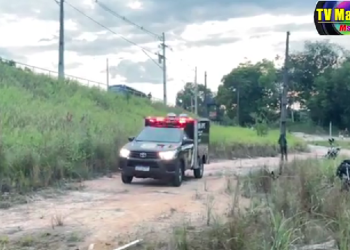 Acompanhe a remoção do corpo de homem encontrado boiando em igarapé