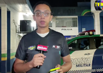 Homem surta e tenta matar mãe, avó e irmã após cartão dele sumir no AM