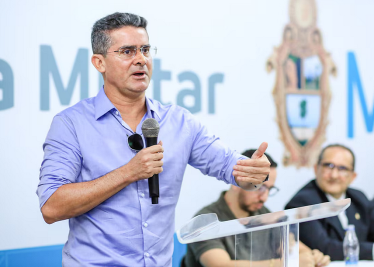 Promessas e juras – O prefeito David Almeida garantiu na última quinta feira em um programa local, que, se reeleito, cumprirá o mandato até o final