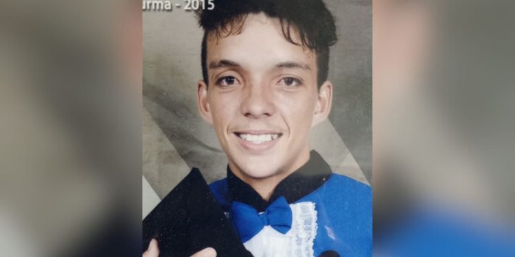 A Polícia Civil do Amazonas (PC-AM), por meio da Delegacia Especializada em Ordem Política e Social. Homem