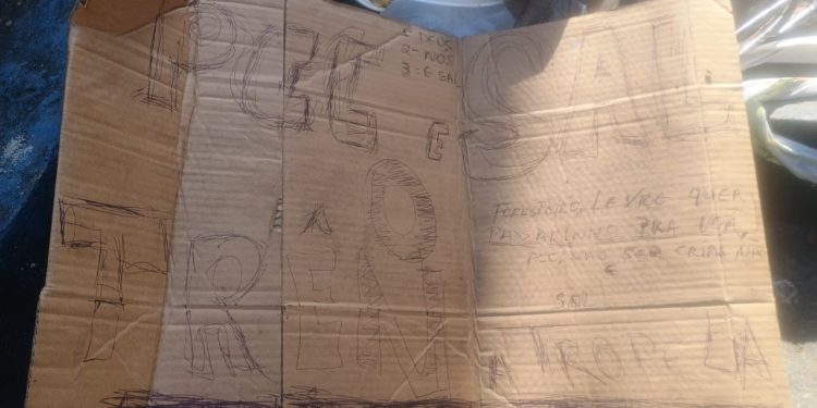 O homem encontrado morto dentro enrolado em um saco plástico foi delegado por membros de uma facção. Homem encontrado