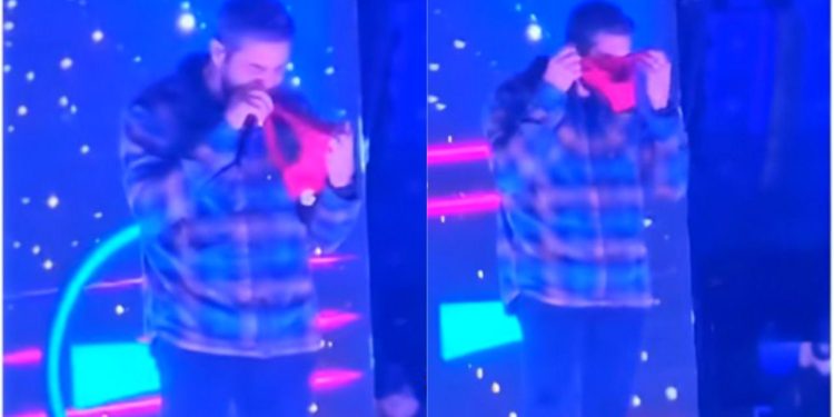 Henrique protagonizou uma cena inusitada durante um show na Expo Agro Jacareí, em São Paulo, no sábado. Henrique