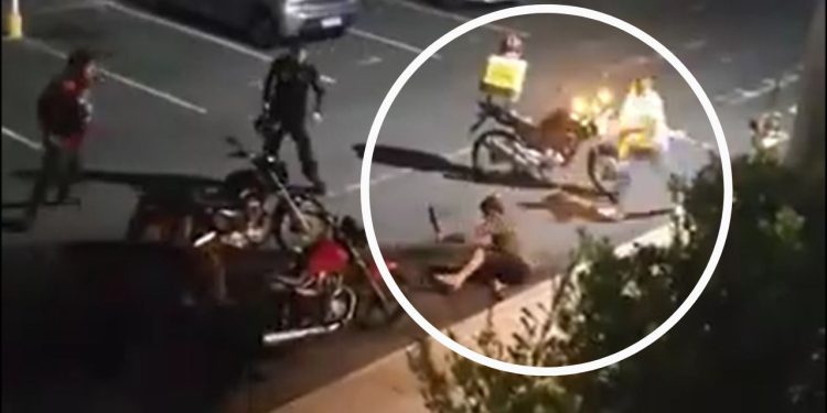 O motoboy Vinicius Cruz e outros dois colegas de profissão, que não tiveram os nomes divulgados, foram. Polícia