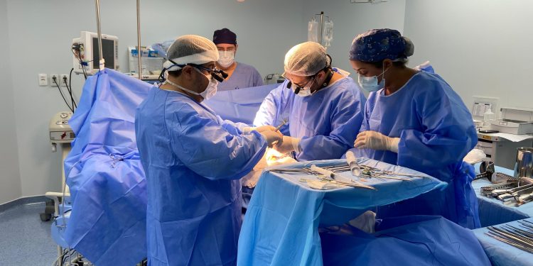 O Governo do Amazonas realizou o primeiro transplante renal de doador falecido, efetuado inteiramente na. Governo