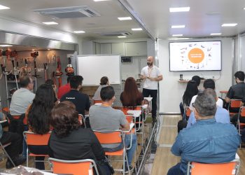 O Serviço Nacional de Aprendizagem Industrial (SENAI Amazonas) recebe até o fim de agosto a Unidade Móvel. SENAI e